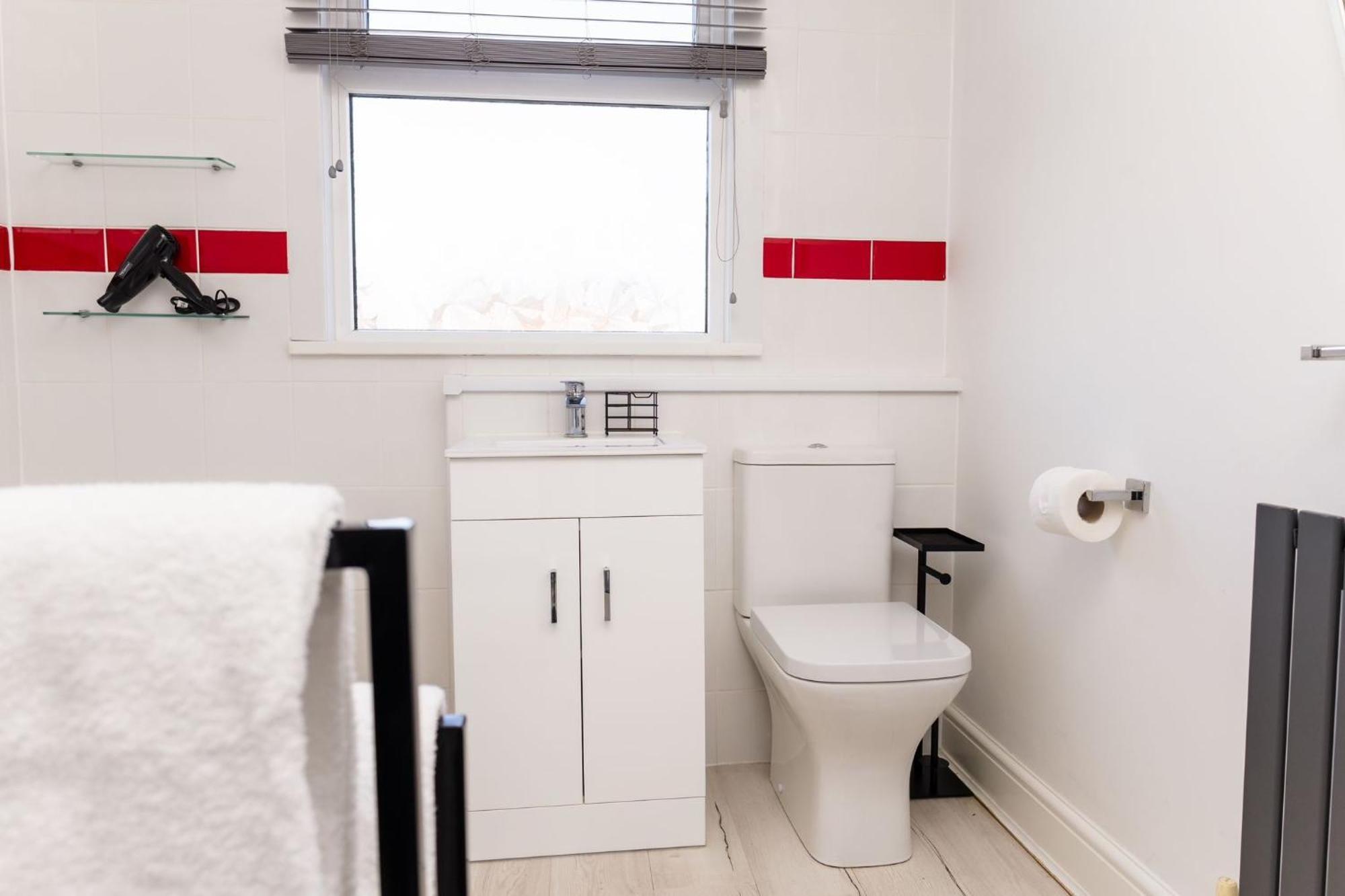 Muriel Retreat - Central Location - Free Parking, Fast Wifi, Smarttv With Netflix By Yoko Property Villa Redcar Exterior foto